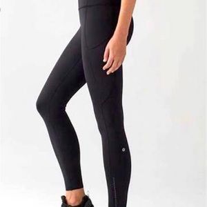 Lululemon tight 28’ womens leggings with pockets
